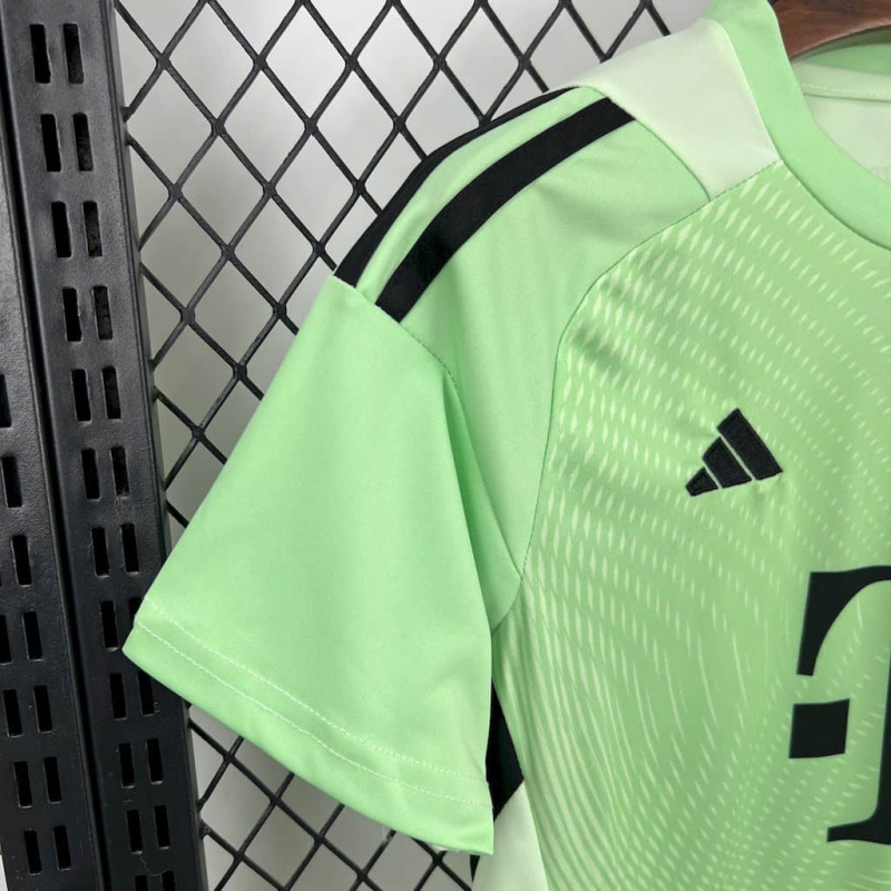 Kids Kit Bayern Munich Blackn Goalkeeper 2025/2026 new season Football Jersey Sports shirt