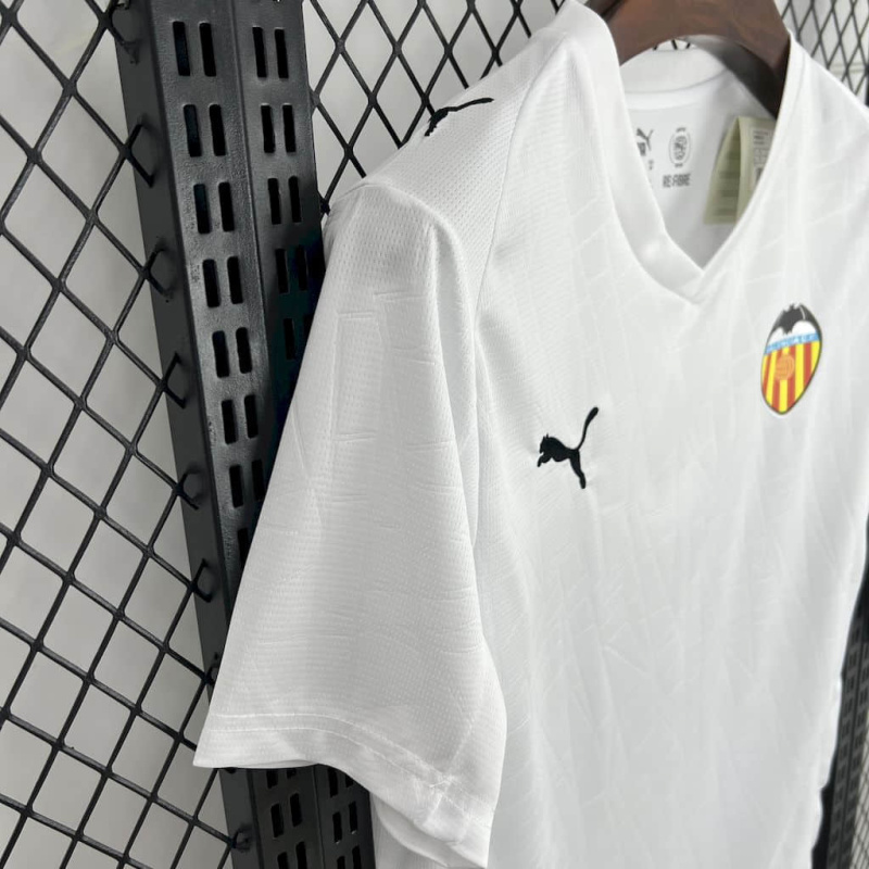 Valencia Home 2025/2026 new season Football Jersey Sports shirt