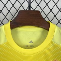 Kids Kit Real Madrid Yellow Goalkeeper 2025/2026 Season Football Jersey Sports Shirt