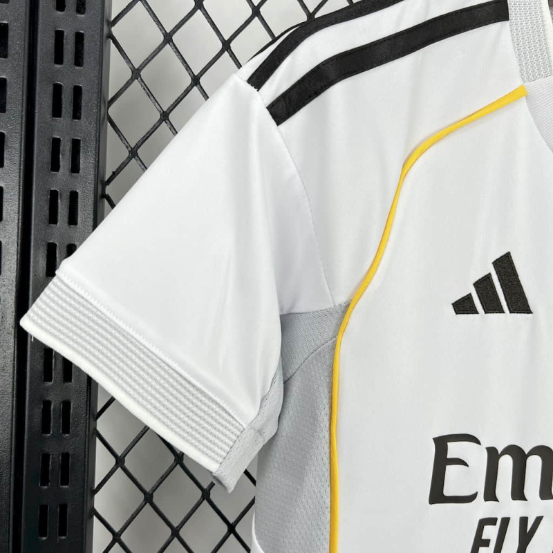 KIDS Real Madrid home 2025/2026 shirt+shorts+sock kit Football team shirt Jersey