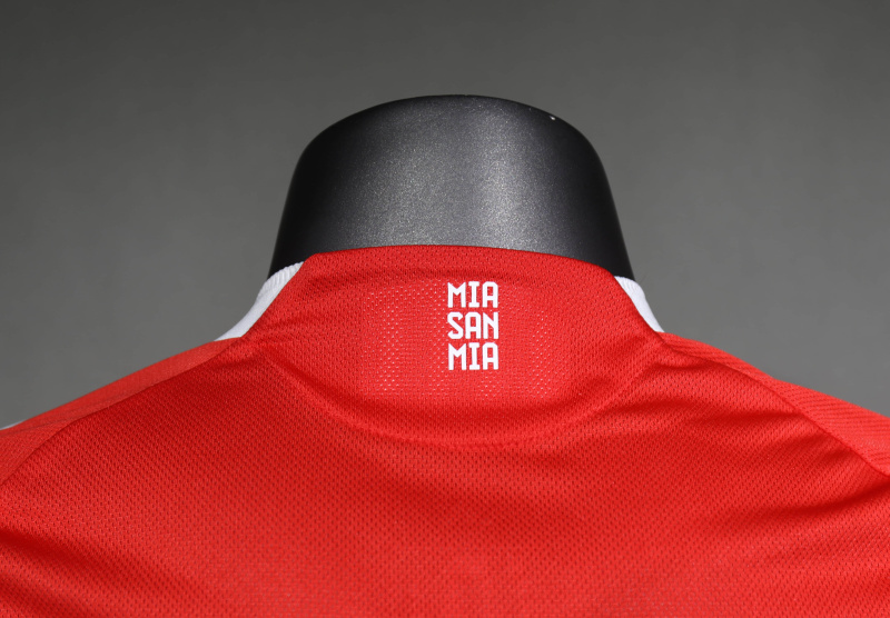 Player Bayern Munich home 2025/2026 shirt+shorts+sock kit Football team shirt Jersey