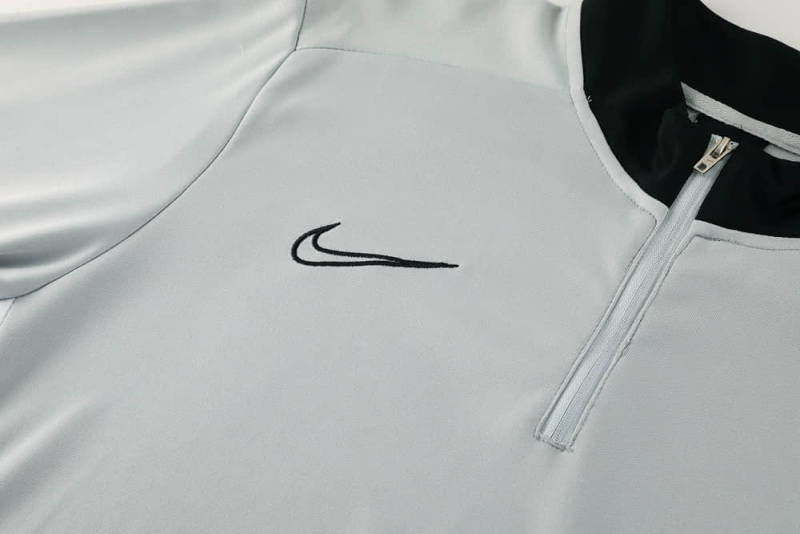 Nike Long-sleeved half-pull training kit 2025/2026 New Season Football Jersey Sports Shirt