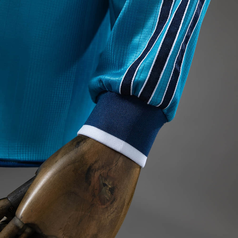 Retro Real Madrid Third Away Long-Sleeved 99/00  Season Football Jersey Sports Shirt