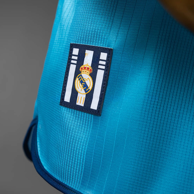 Retro Real Madrid Third Away Long-Sleeved 99/00  Season Football Jersey Sports Shirt