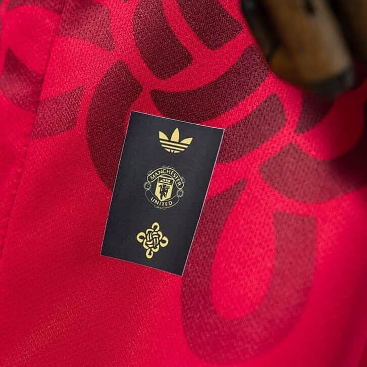 Kids Kit Manchester United Cultural 2025/2026 Story - Red Jersey SIZE 16-28