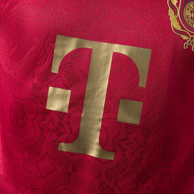 Player Bayern Munich 2025/2026 125th Anniversary Long-sleeved