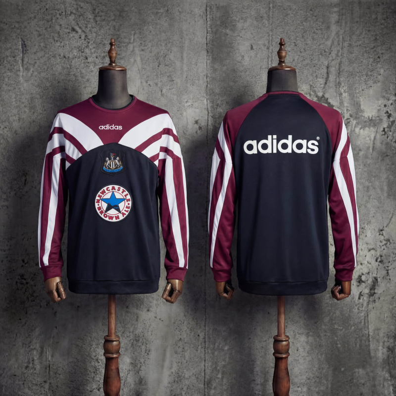 Retro Newcastle United Long-Sleeve 95/96 Training Jersey