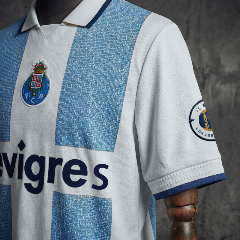To Jorge Nuno Pinto da Costa, who won 2,594 titles during his tenure as president of FC Porto. Sizes S-4XL