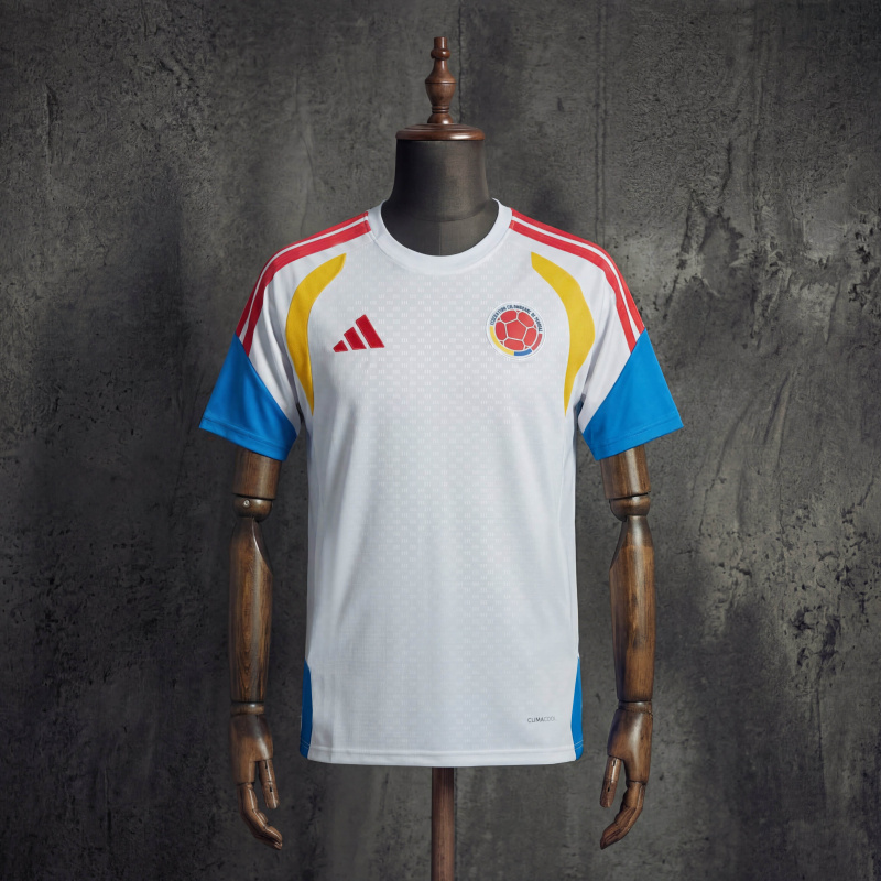Internacional Training 2026/2027 Jersey