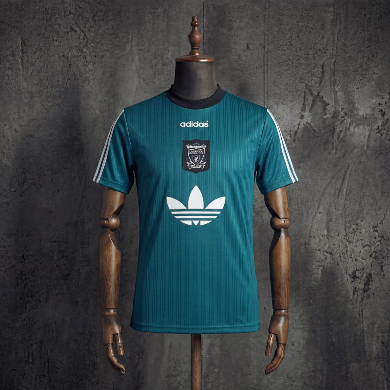 Retro Liverpool training kit 1995