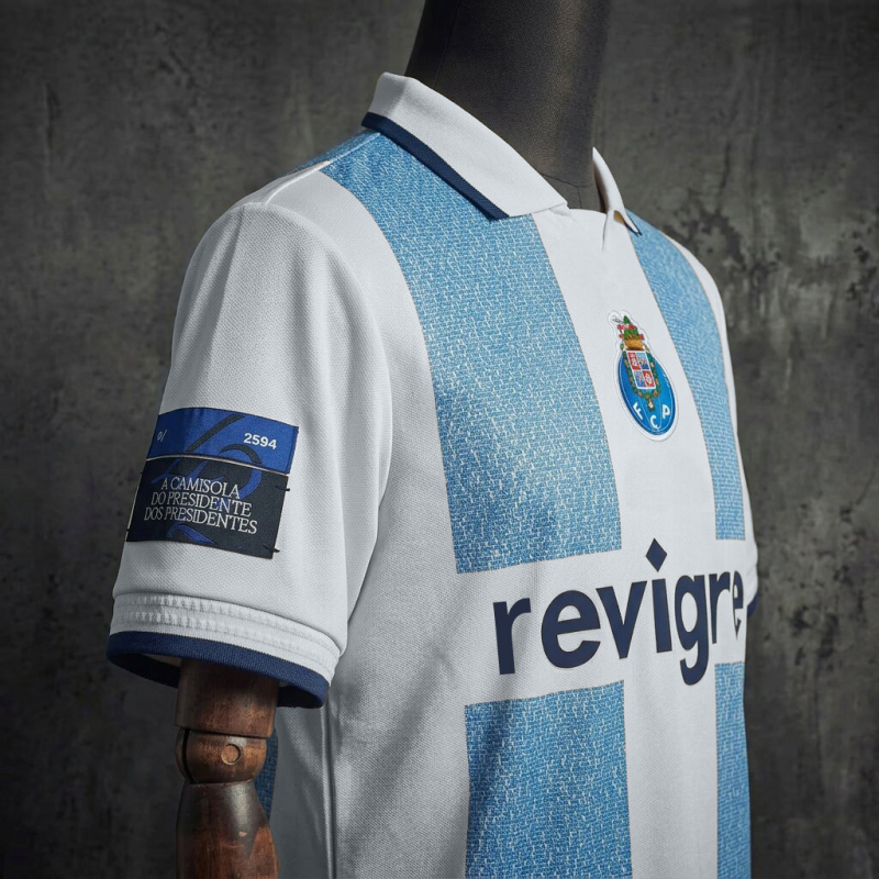 To Jorge Nuno Pinto da Costa, who won 2,594 titles during his tenure as president of FC Porto. Sizes S-4XL