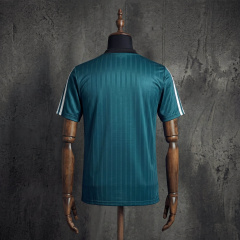 Retro Liverpool training kit 1995