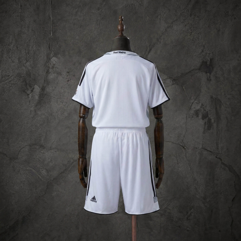 Retro Kids Kit Real Madrid 06-07 Home Jersey SIZE 16-28