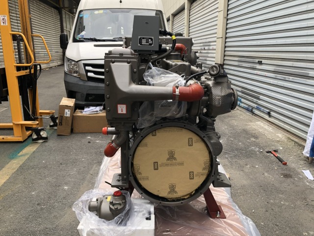 Marine diesel engine Yuchai engine YC6A220C 220HP 2300RPM