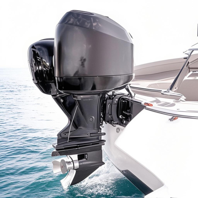Professional Series Outboard Diesel Engines 20-200HP Long Life Span for Work & Patrol Vessels