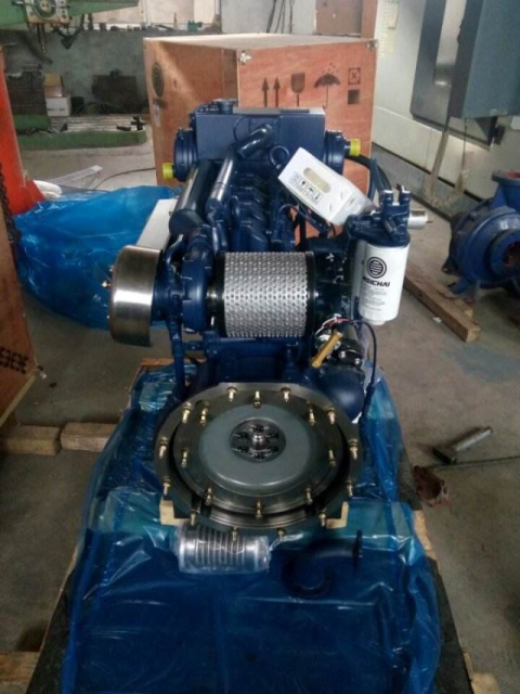 Reliable Deutz Marine Engine, 4 Cylinder, 1500-2100rpm, Low Fuel Usage, Inboard diesel for Ship Propulsion