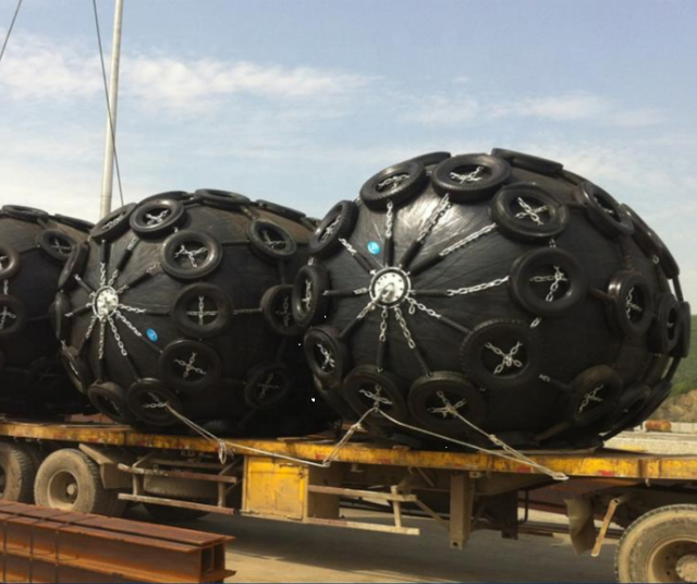 High Strength ISO Standard Inflatable Rubber Fenders Wear Resistant Marine Airbag Fenders Essential Dock Use