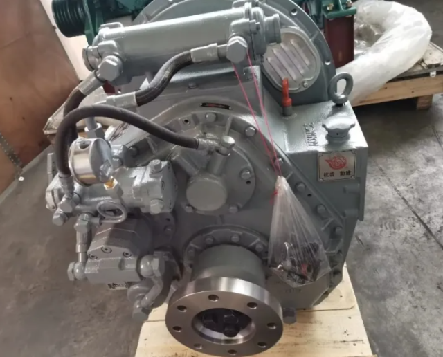 Advance Marine's Best Selling HC201 Gearbox 1000~2500 Rpm Speed 2.5:1 ~ 3.5:1 Ratio Transmission Piston Part Made in Zhejiang