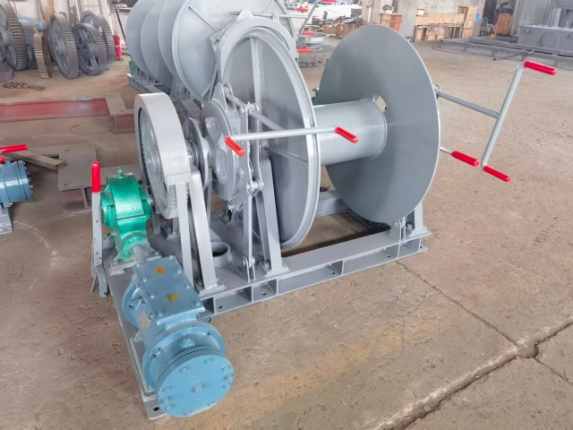 Sinooutput Hydraulic Horizontal Anchor Winch | Marine Windlass & Mooring Winch for Rope Handling Supplies Marine
