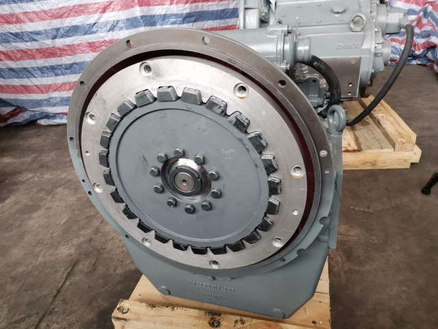 Sinooutput Helical Bevel Gearbox 5:1 Reduction Ratio Carbon Steel High-speed Marine Engine 1000-3500rpm Good Quality 1 Year