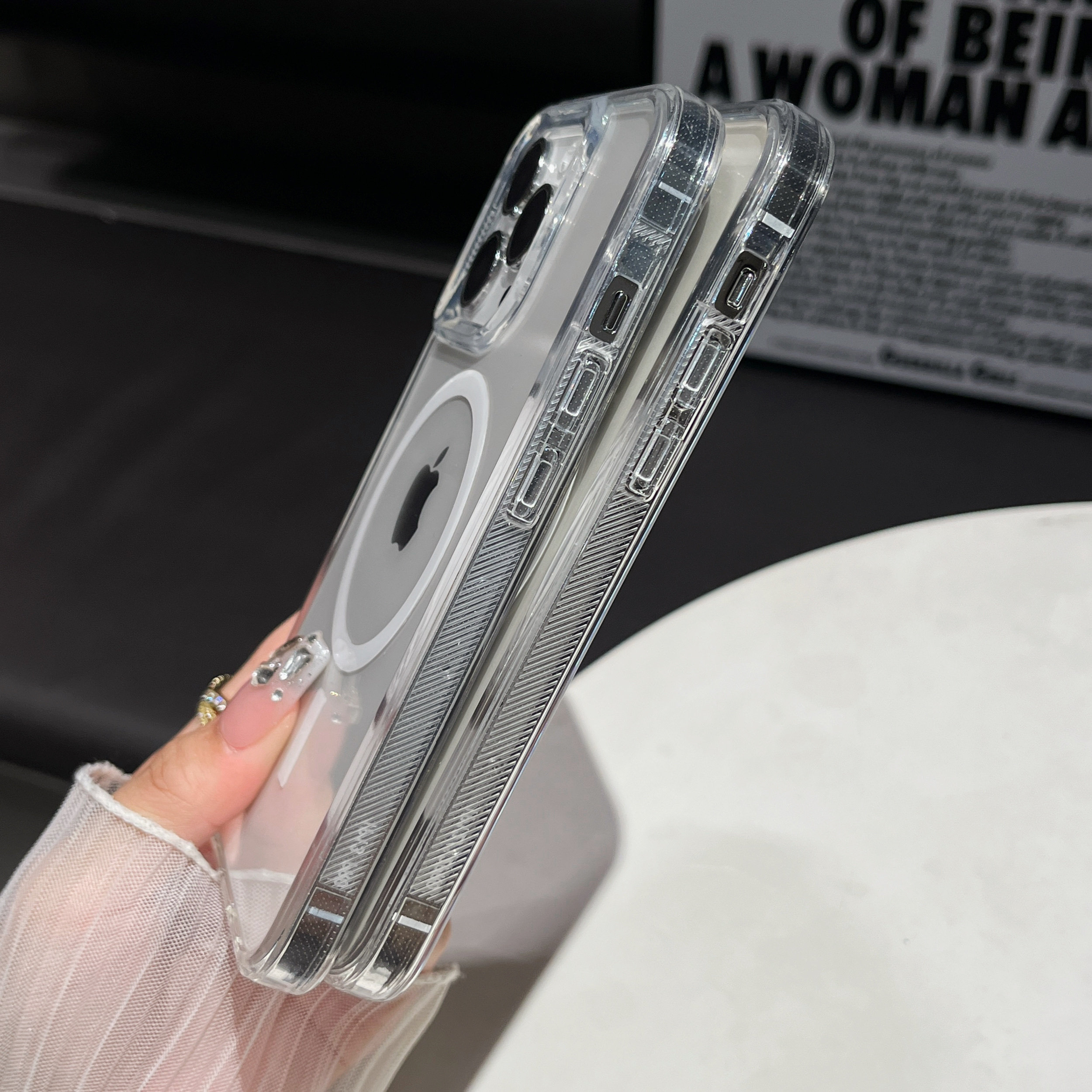 SM06 FUNDA Defender 2,2 mm magsafe