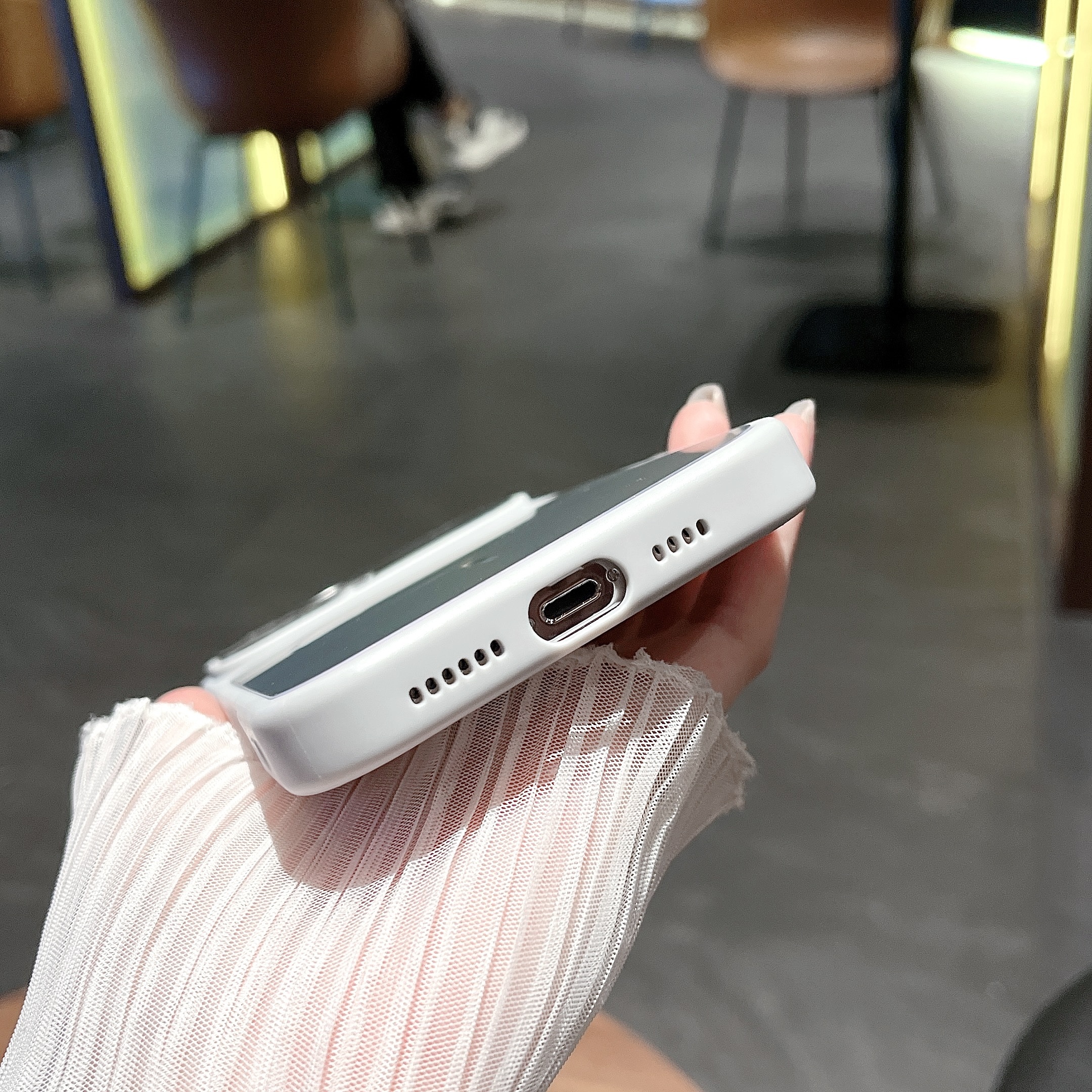 YT02 FUNDA enchapado magsafe boton de metal 2.0