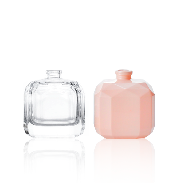 30ml50ml100ml perfume bottle and stock cap