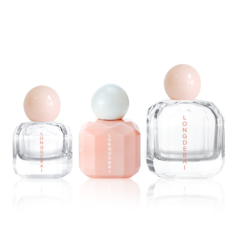 30ml50ml100ml perfume bottle and stock cap