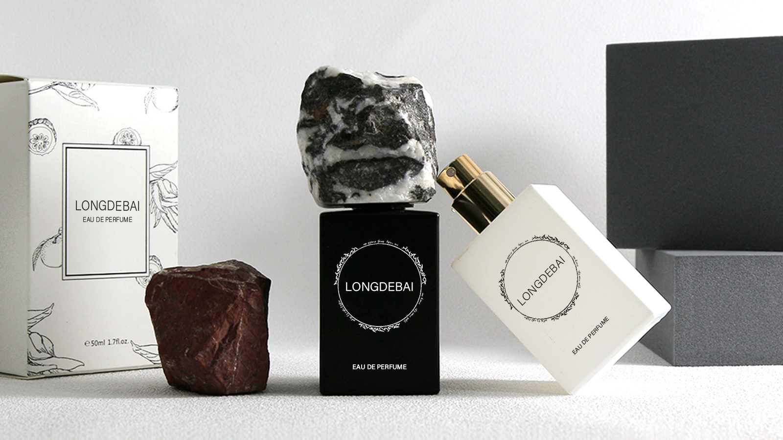 Luxury Clear Glass Crimp 50ml Perfume Bottle with Box for Cosmetics Screen Printed Surface Logo