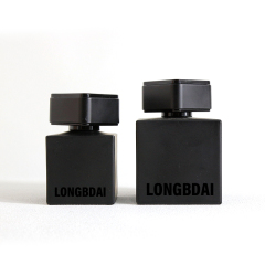 Custom square black perfume bottle 30ml 50ml Spot perfume bottle 100ml with black cap