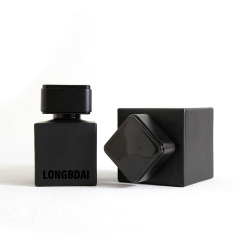 Custom square black perfume bottle 30ml 50ml Spot perfume bottle 100ml with black cap