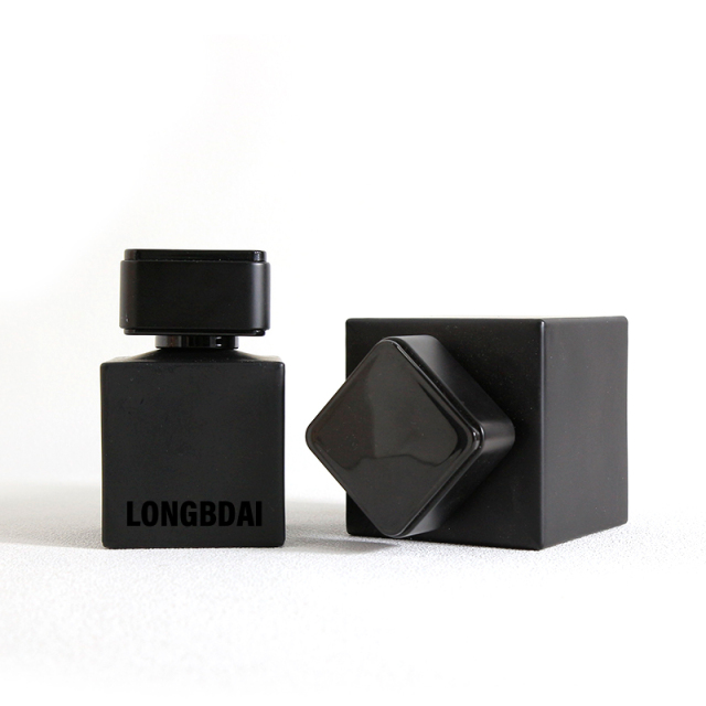 Custom square black perfume bottle 30ml 50ml Spot perfume bottle 100ml with black cap