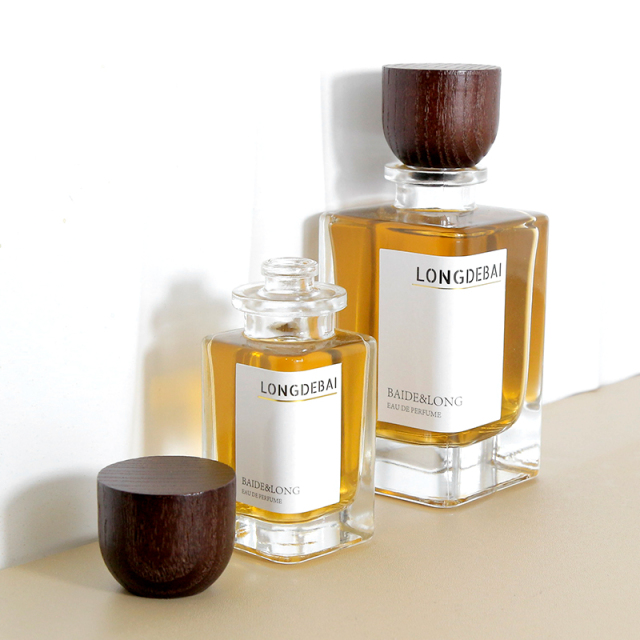 New Design Square Empty Glass bottle 30ml 100ml Perfume Bottle Spray With wood cap