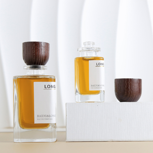 New Design Square Empty Glass bottle 30ml 100ml Perfume Bottle Spray With wood cap