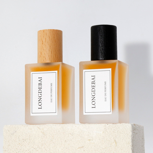 Luxury clear perfume spray bottle empty crimp aluminum pump square frosted 30ml 50ml 100ml perfume bottle with box and wood cap