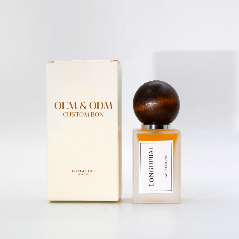 Wholesale square perfume spray bottle clear empty aluminum pump frosted 30ml 50ml 100ml perfume bottle with wood lids