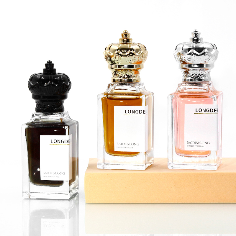 Wholesale empty crimp empty square clear perfume glass bottle 80ml 50ml perfume bottle with gold cap