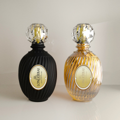 Luxury exclusive empty glass perfume bottles black pump sprayer round irregular 30ml 50ml 100ml perfume bottle with gift box