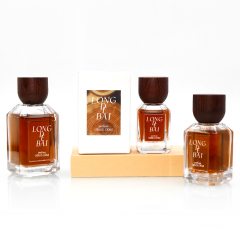 In stock unique empty clear crimp 30ml perfume glass bottle 50ml 100ml square perfume bottle with wood cap
