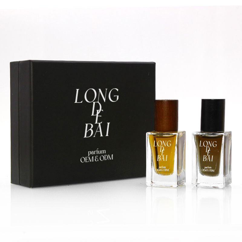 Custom Square Crimp Empty Glass Perfume Bottle 30ml 50ml Portable Wood Cap Perfume Spray Bottles With Box Packaging