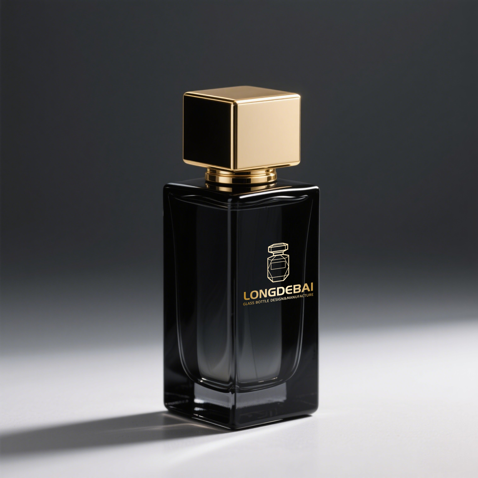 Luxury elegant square glass perfume bottle 50ml 100ml with plastic cap or zamac cap
