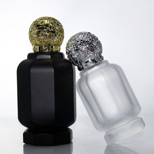 Luxury matte black frost empty glass perfume spray bottle with crown cap