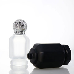 Luxury matte black frost empty glass perfume spray bottle with crown cap