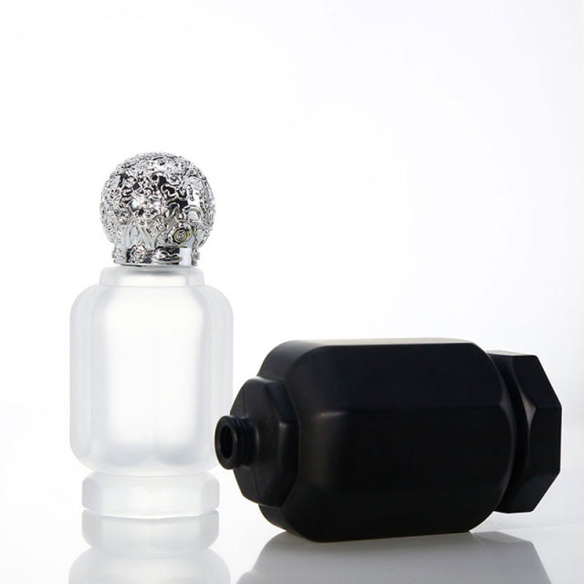 Luxury matte black frost empty glass perfume spray bottle with crown cap