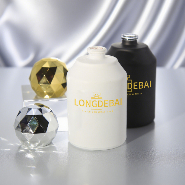 Wholesale matte black white round shape 30ml 50ml 100ml silver gold cap glass perfume bottle