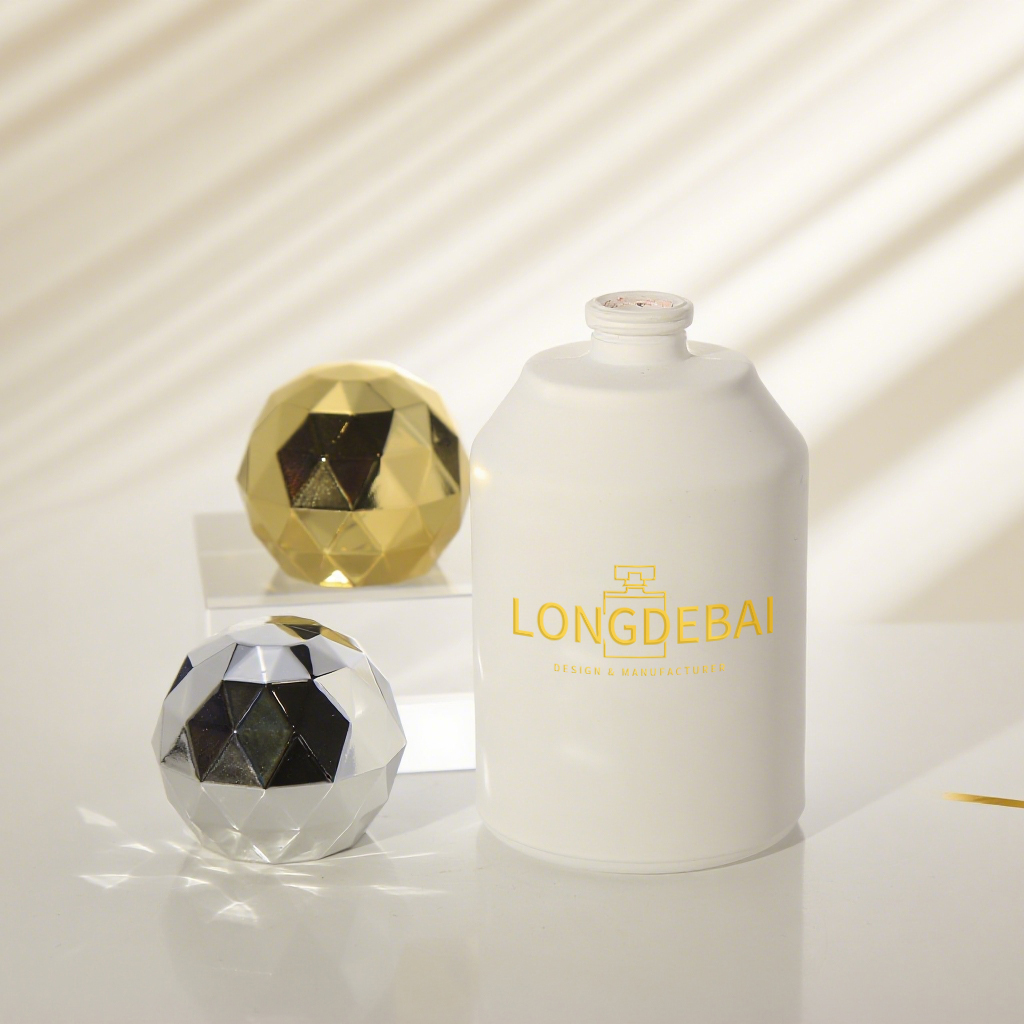 Wholesale matte black white round shape 30ml 50ml 100ml silver gold cap glass perfume bottle