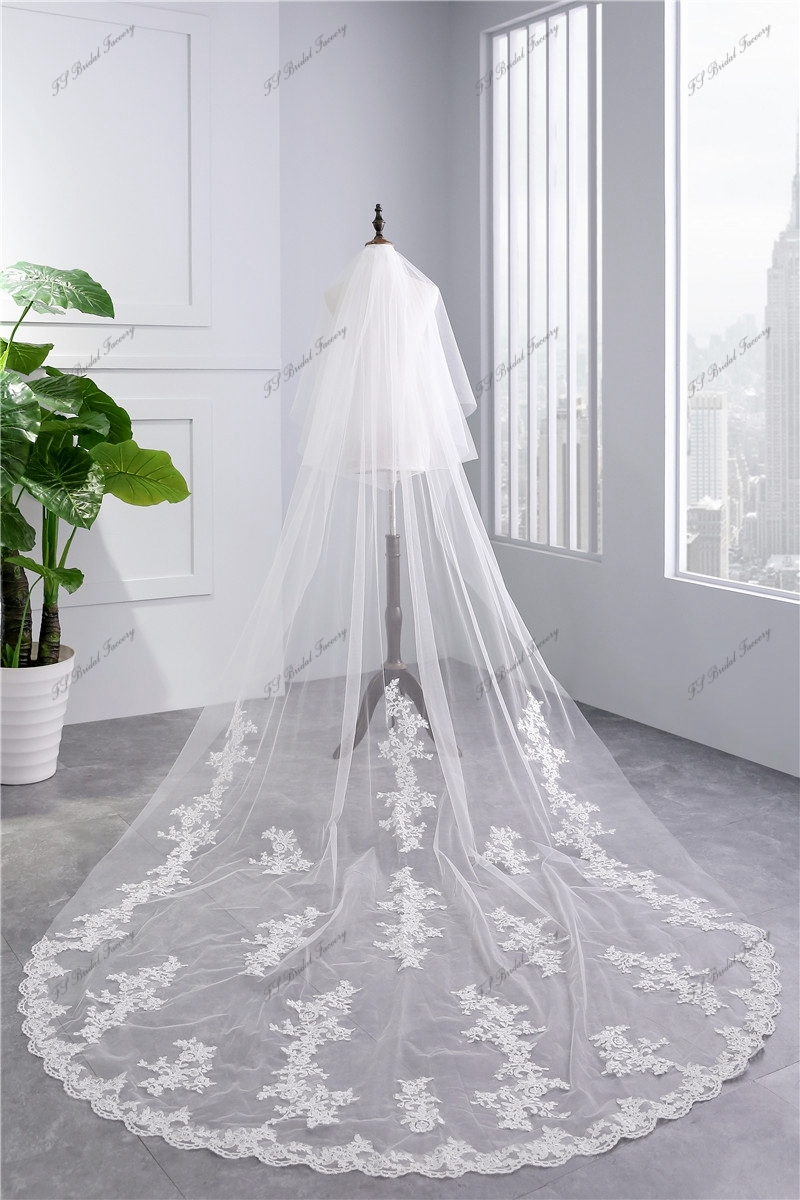 Two layers scallop Lace Veil with Delicate Floral Scatter