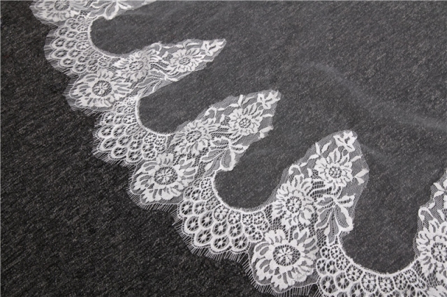 Two Layer Wedding Veils With Lace On Hem