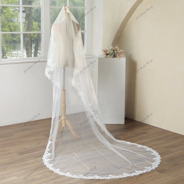 118 Inch Lace Veils