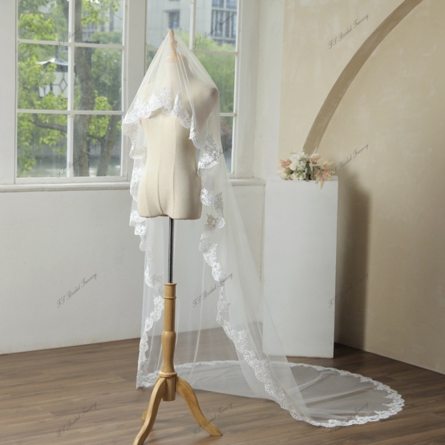 118 Inch Lace Veils